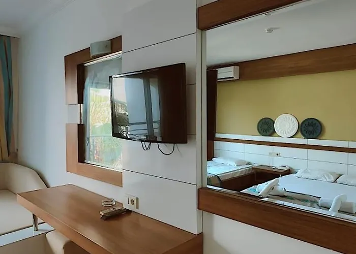 Luca Antalya Hotel 4*